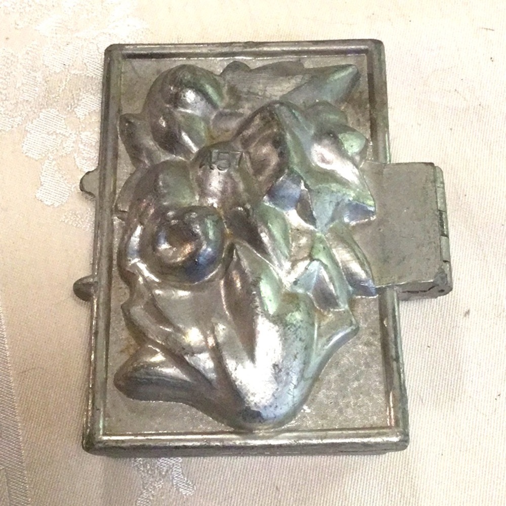 Antique Floral Metal Chocolate Mould #457 - Picture 2 of 5